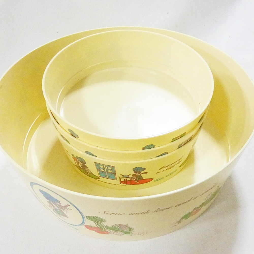 Vtg Holly Hobbie the coca cola company collector series salad bowl set of 4